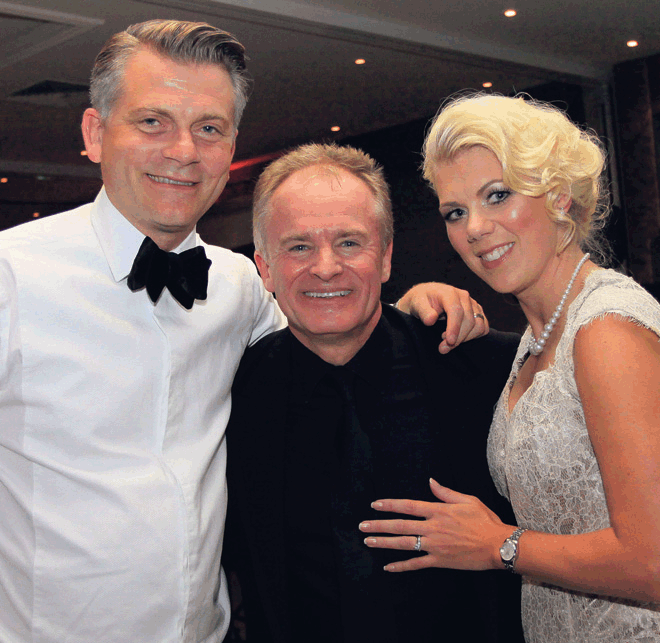 Golf day and gala event nets 50,000 for charity